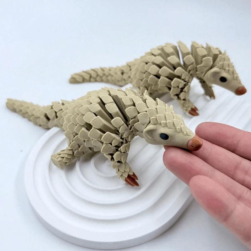 3D Printed Toy Pangolin Decorative Mini Statue Model Desktop Ornament and Collectible Family Decoration
