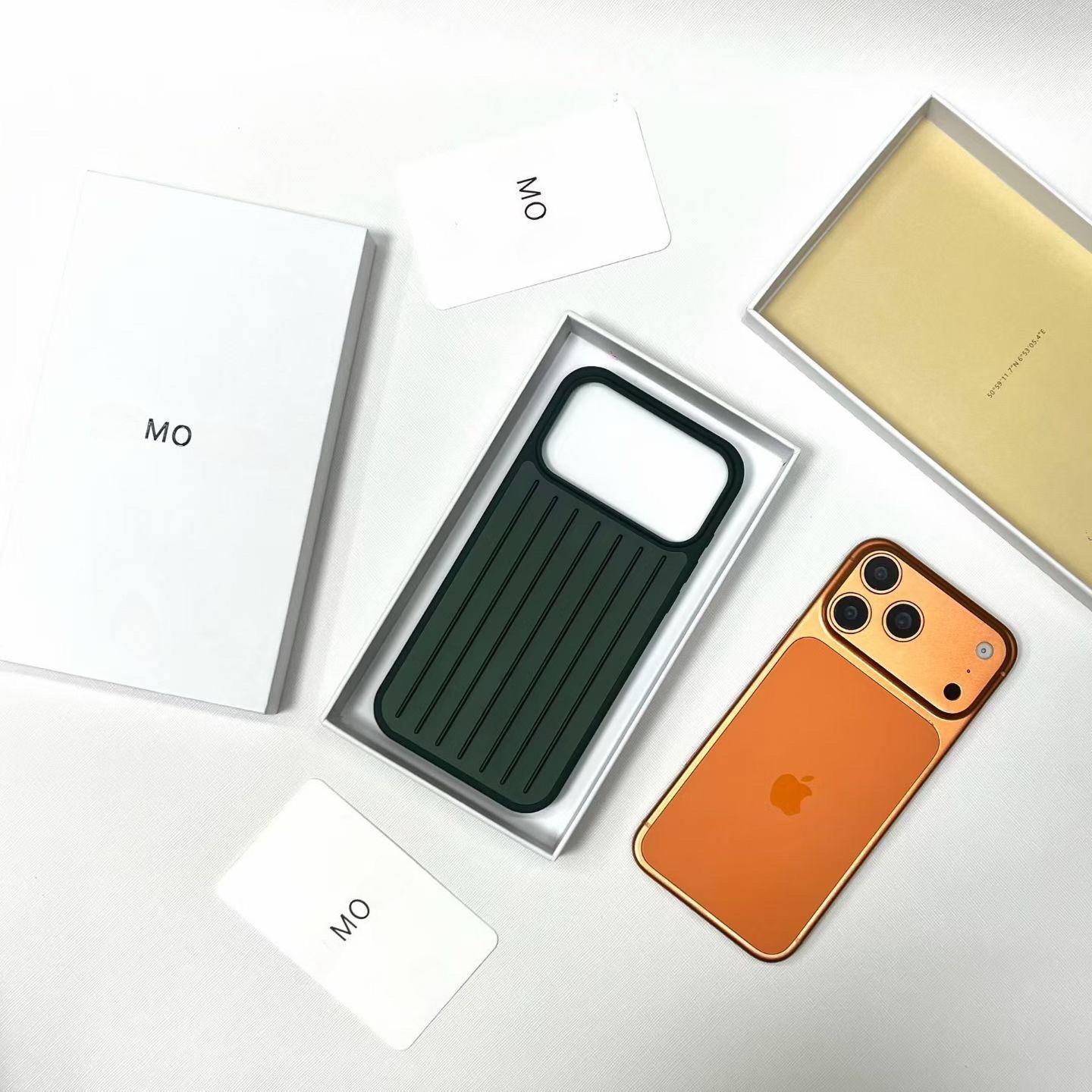 

INS Унікальна Креативність для Багажного Кейсу RIMOWA Business для IPhone 17 Pro Max 16 15 14 13 3D Гофрований Смугастий Стильний Алюмінієвий Сплав Протиударний Чохол iPhone 16 зелений