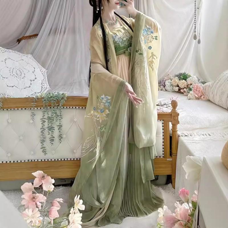 Womens Tang Dynasty Style Hanfu Set With Heavy Embroidery Wide Sleeves Chiffon Fabric Wear
