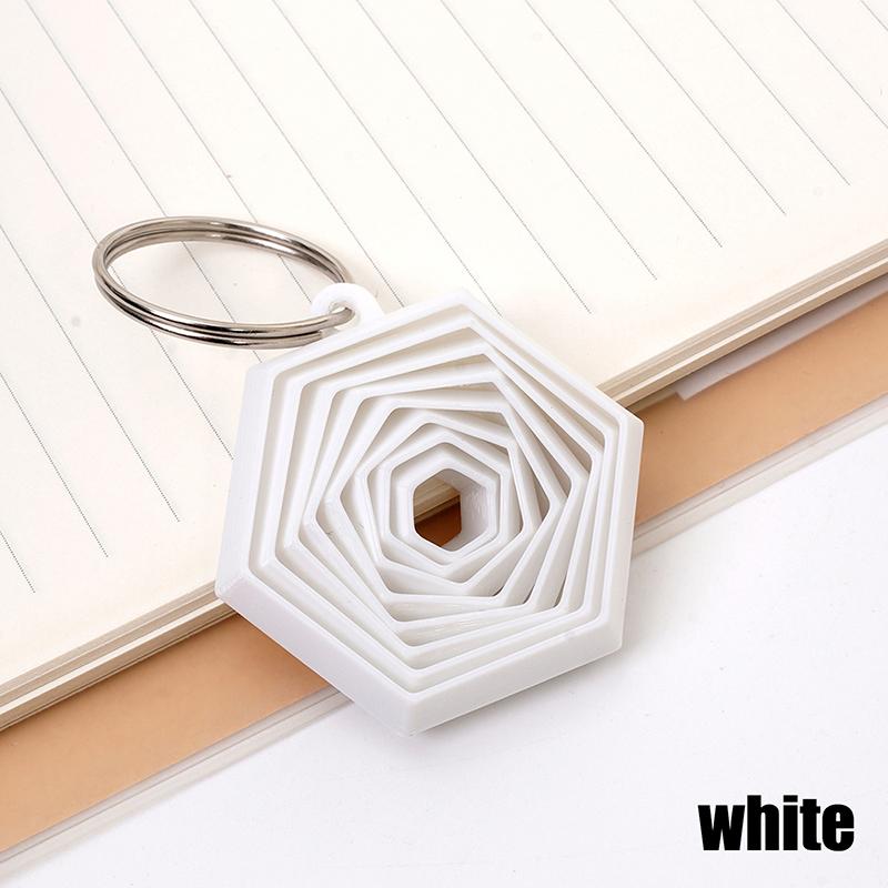 1 Piece Couple Key Hook Gift For Friends Creative 3D Printed Hexagon Keychain Can Push-Pull-Rotate Fidget Stress Relief Toy