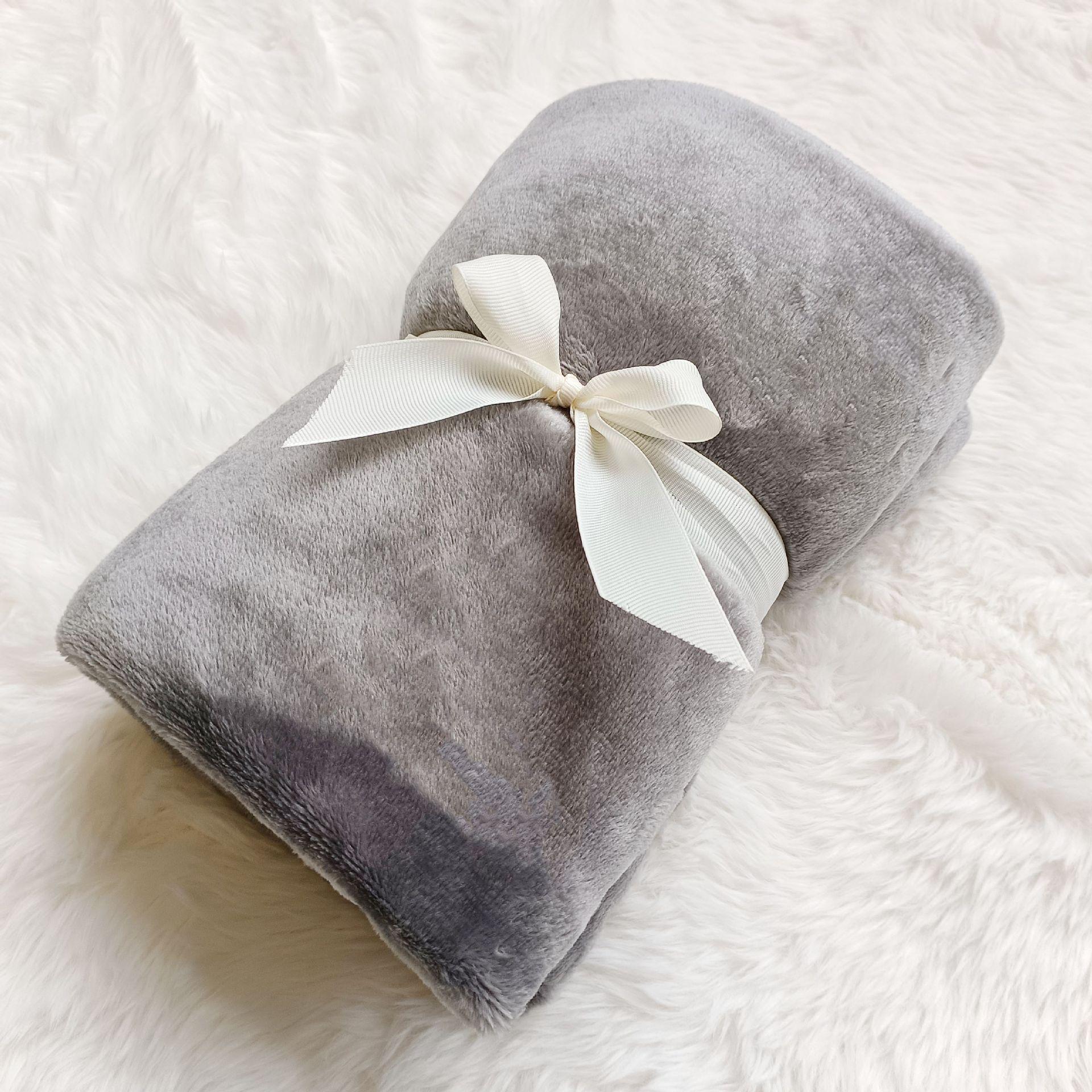 

Молочный бархат Коралловый бархат Фланель Наколенник Детское одеяло Одеяло для питомца Офисное одеяло Одеяло для младенца и пожилого человека 70cmx100cm серый