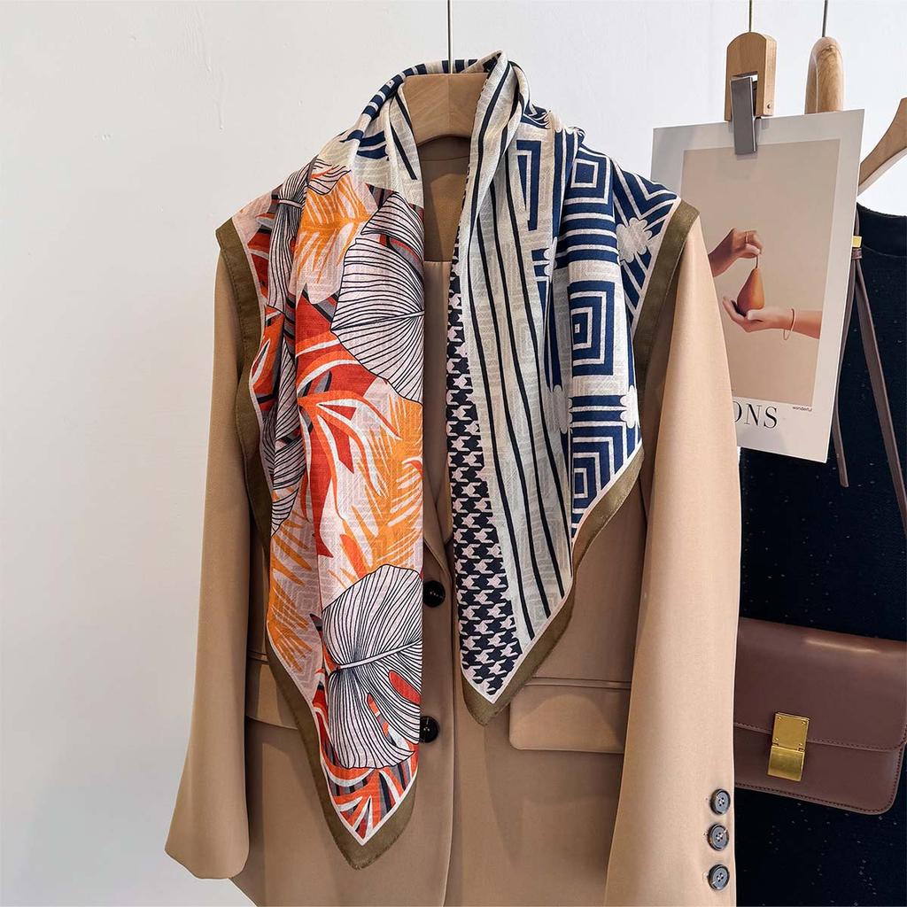90*90Cm Retro Printed Square Scarf Women Imitation Silk Scarves Bandanas Luxury Travel Shawl Wraps Elegant Hijab Neckerchief