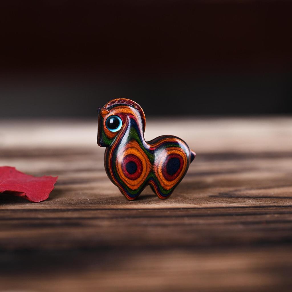 Rainbow Wood Carving: Cute Cat Desktop Ornament - Creative Miniatures for Home Decor
