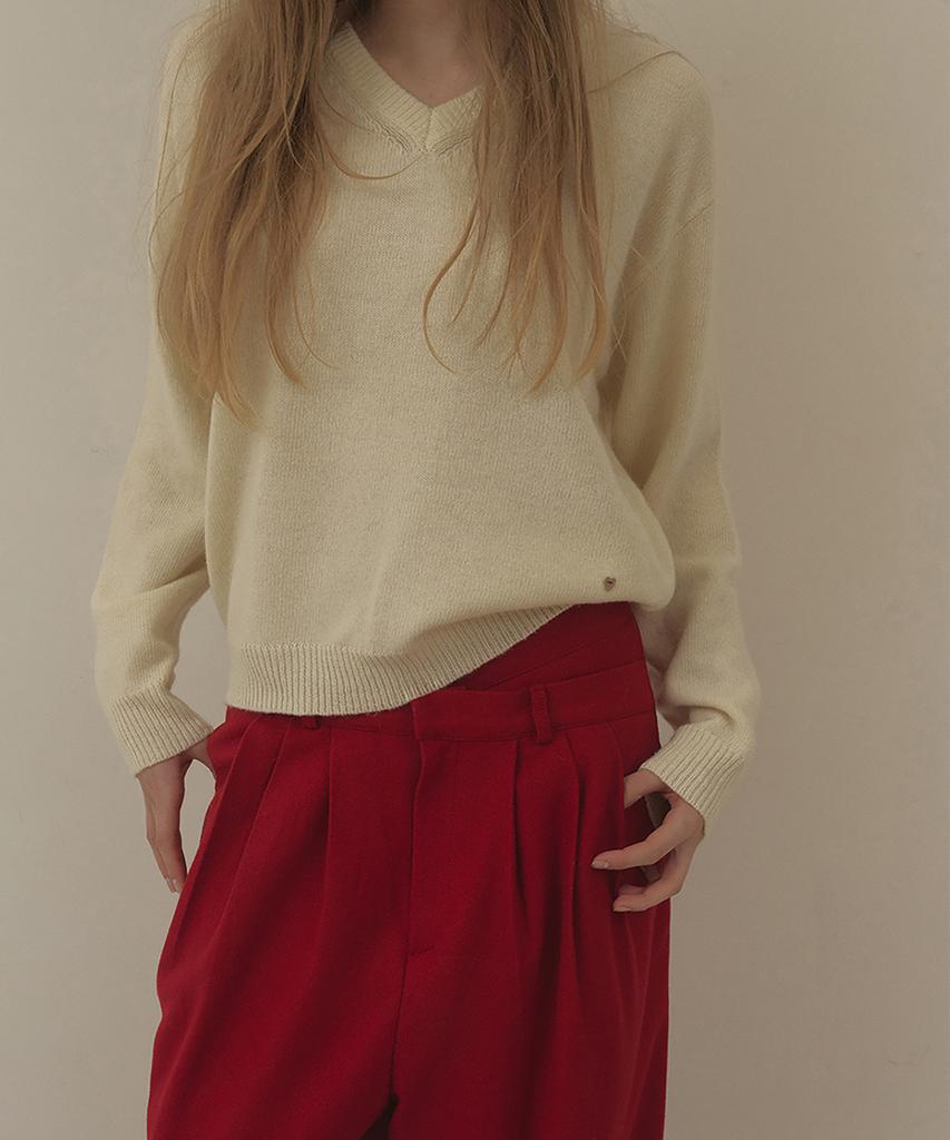 Lonkeu Wool V-Neck Knit (Ivory)