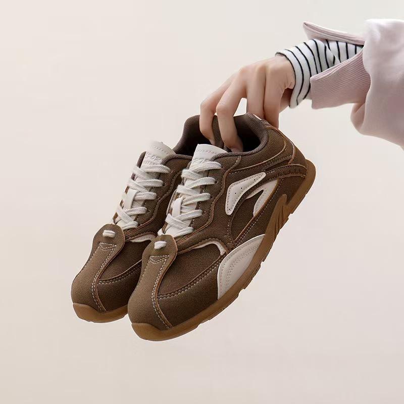 

thick-soled German training shoes for women in the autumn of 2025, new comfortable soft-soled small Forrest Gump sports shoes for women ins tide 35 хаки