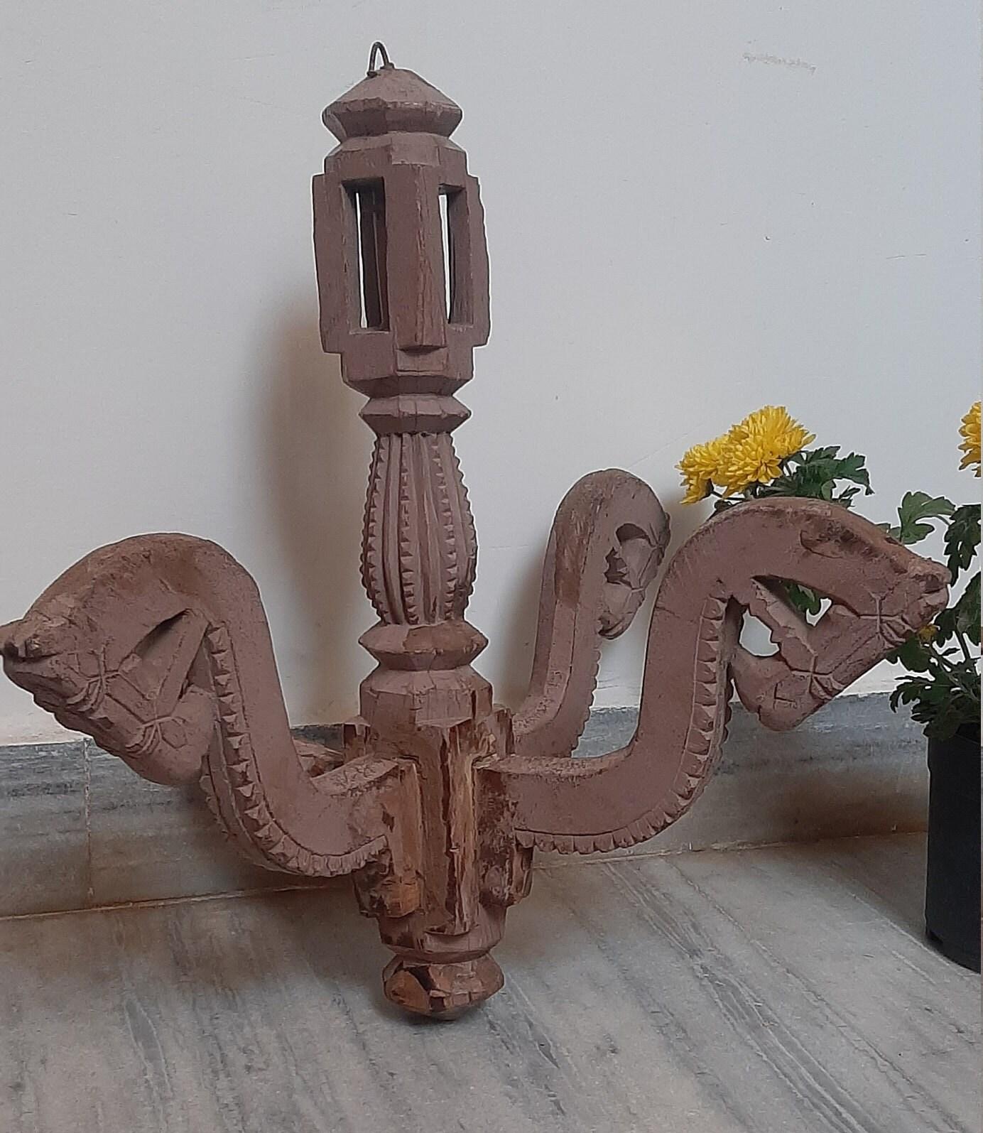 

Hand Carved Wood Wall Chandelier: Antique Indian Horse Decor 16” X 8” X 24” (l x w x h) разноцветный
