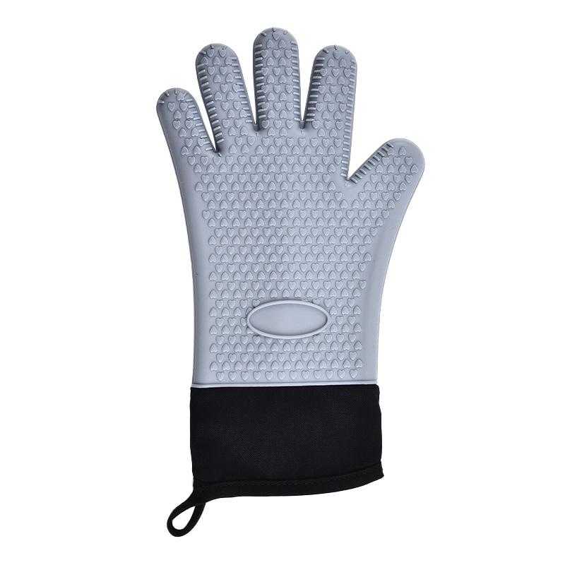 Heart-Shaped Silicone Insulated Oven Mitts: Cotton-Padded, Heat-Resistant, Five-Finger Design for Cooking and Baking.