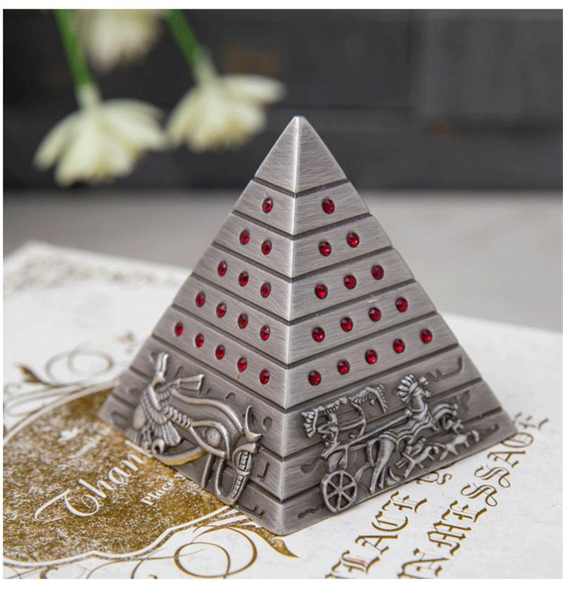 Decorazioni Figurine Piramide in Metallo Vintage Collezionismo Decorativo Piramidi Creative Regali di Compleanno Matrimonio