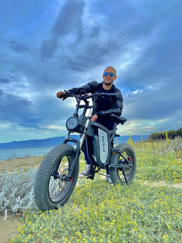 GUNAI MX25 Electric Bike 1000W Motor, 25AH Battery, 60KM Range, 50km/h Speed, 20*4.0 Inch Fat Tires, Hydraulic Oil Brake E-Bike