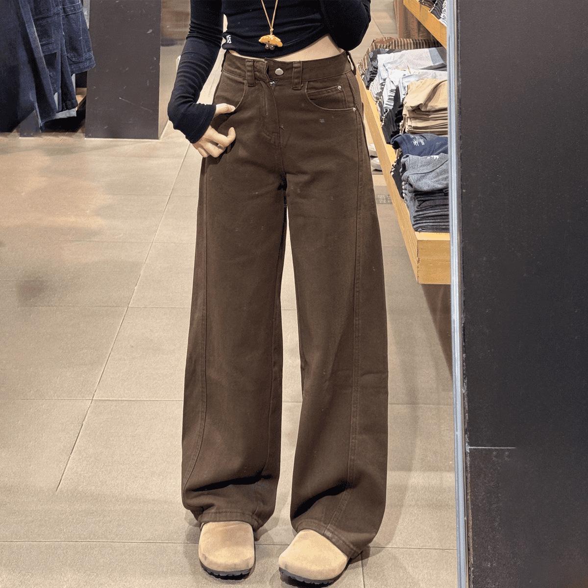 

High-waisted coffee-colored jeans for plus-size women, autumn/winter, loose straight wide leg, slimming fit for pear-shaped body. Small