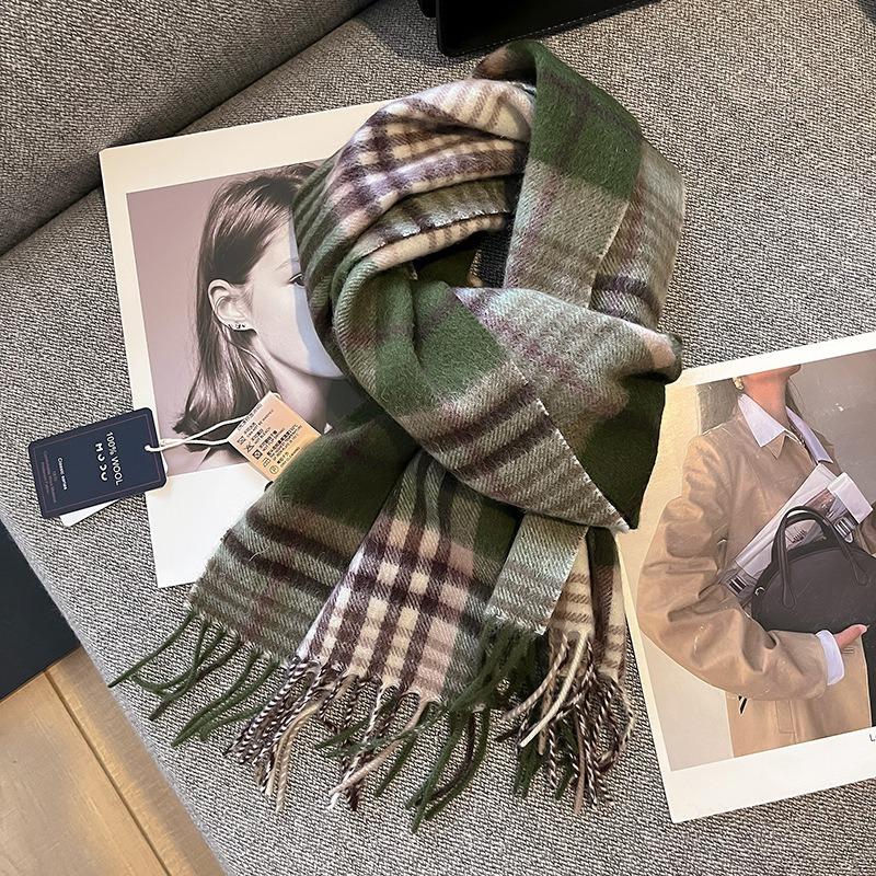 Autumn and Winter Pure Wool Plaid Scarf Women's Versatile Warm Couple Scarf Students Give Gifts On the New Model