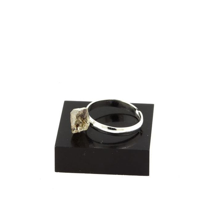 Pierres et Minéraux. Bague Quartz pétrole brut plaqué argent. 8.63 ct. Taille réglable.