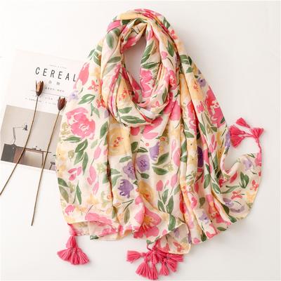 Sciarpa da Donna Rosa con Stampa Floreale, Morbida, con Nappe - Scialle Leggero e Traspirante in Poliestere per Primavera ed Estate, Copricapo da Spiaggia Casual con Eleganti Fiori