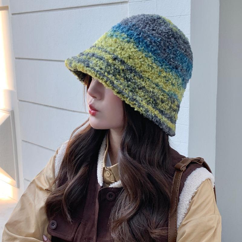 Windproof and Warm Hat for Women Japanese Retro Contrasting Color Gradient Rainbow Knitted Fisherman Hat Winter Basin Hat