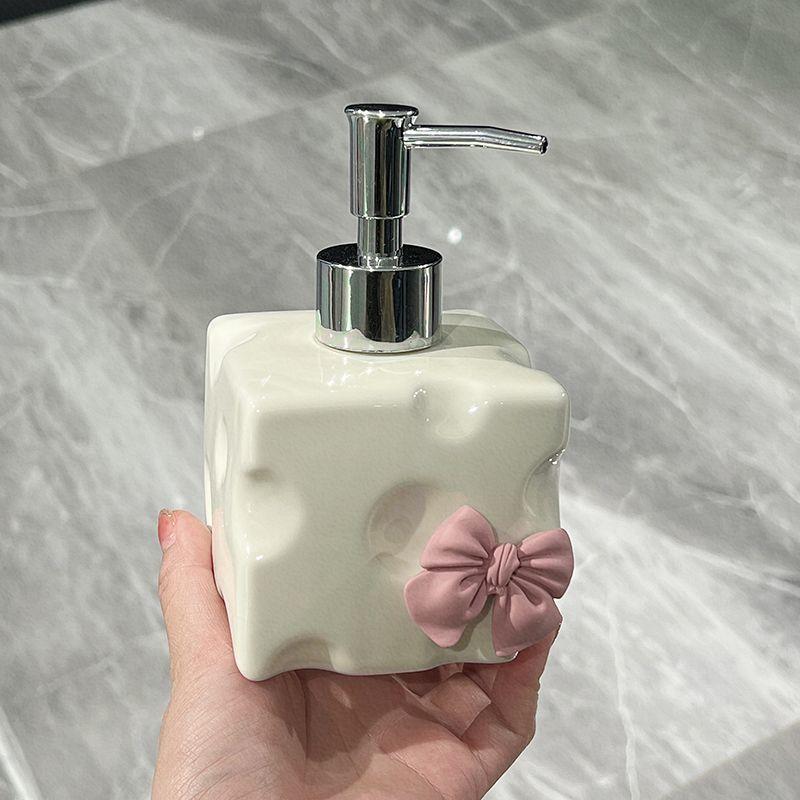 Bow Ceramic Lotion Bottle Silver Rabbit Soap Container Bathroom Accessories High-grade Makeup Remover Shampoo Storage Bottle New