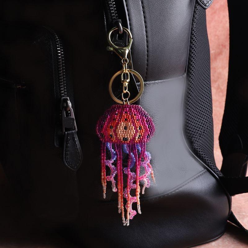Jellyfish Tassel Keychain, Cute Bag Decorative Pendant, Creative Handcrafted Beaded Keychain