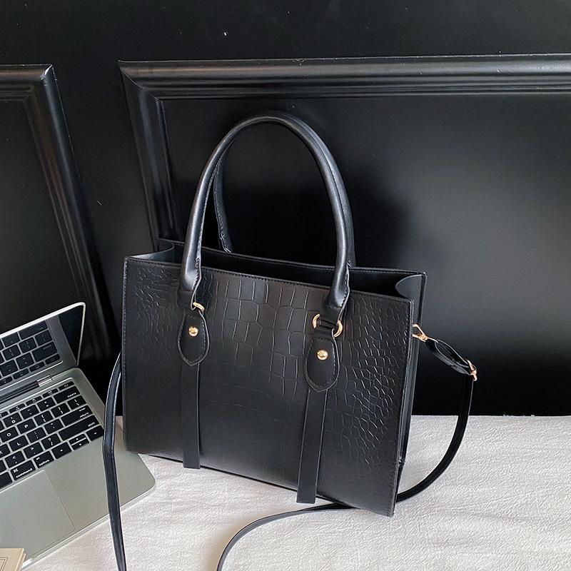 Large Capacity High-end Women's Handbag, Fashionable and Versatile, Simple and Adjustable Crossbody Bag for Women
