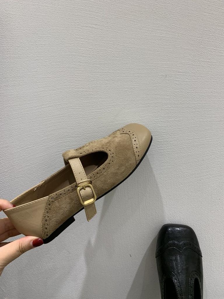 Design Mary Jane shoes shallow mouth single shoes niche square head women autumn retro flat bottom small leather shoes women French engraving no