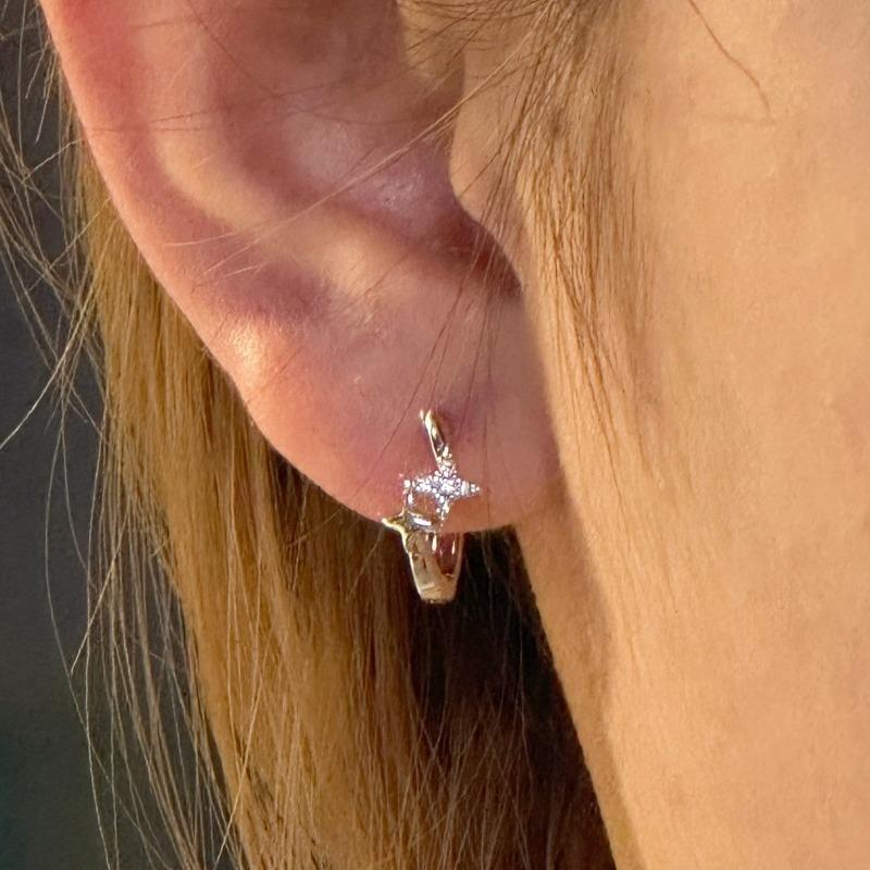 

Four Mang Star Diamond Earrings S925 Silver Needle Niche Design Earrings Stacked Ear Buckles Earrings Women