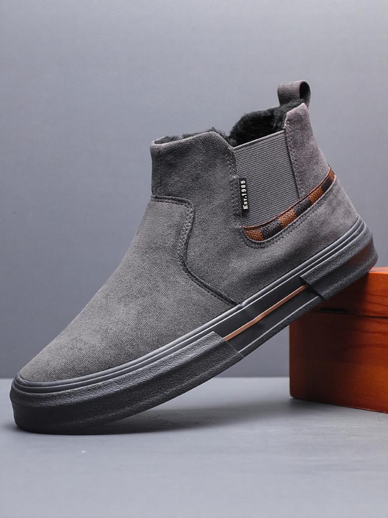 Winter New Shoes for Men Suede Leather Boots Warm Plush Inside High Tops Leather Casual Shoes Fashion Short Boots