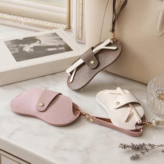 Sunglasses Storage Pouch, Imitation Leather Hanging Glasses Case with Carabiner, Portable Eyeglasses Holder for Bag