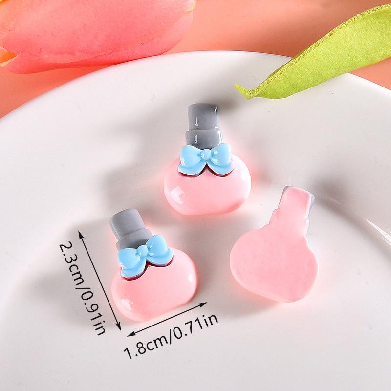 2PCS/Bag Dollhouse Toy Miniature Simulation Cosmetic Lipstick Eye Shadow Perfume Doll House Makeup Scene Accessory DIY Materials