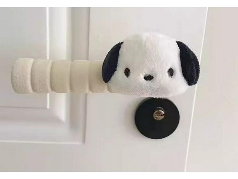 Thickened Cartoon Door Handle Protector: Anti-Collision, Anti-Static, Decorative Cover for Children's Rooms.