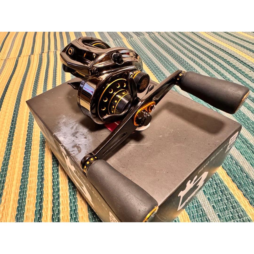 Used Abu Garcia REVO BLACK 9-L bait reel