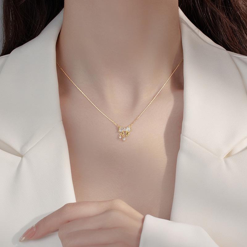 Silver Bow Star Necklace: Sweet Clavicle Chain for Women - Perfect Girlfriend Gift, 2024 Trend.