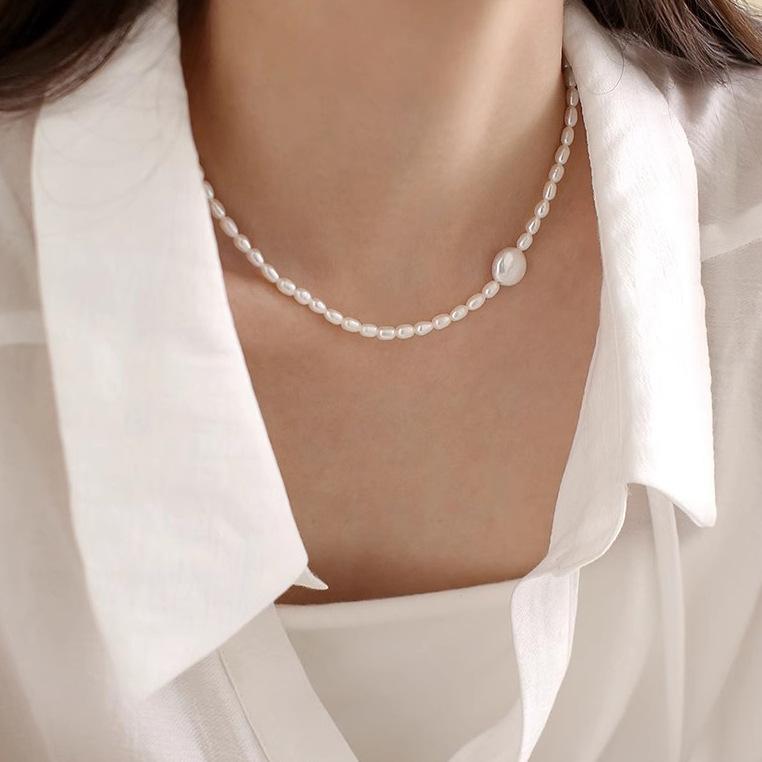 Freshwater Pearl Baroque Necklace Retro Texture Elegant Collarbone Chain Freshwater Pearl Necklace Versatile Necklace Literary