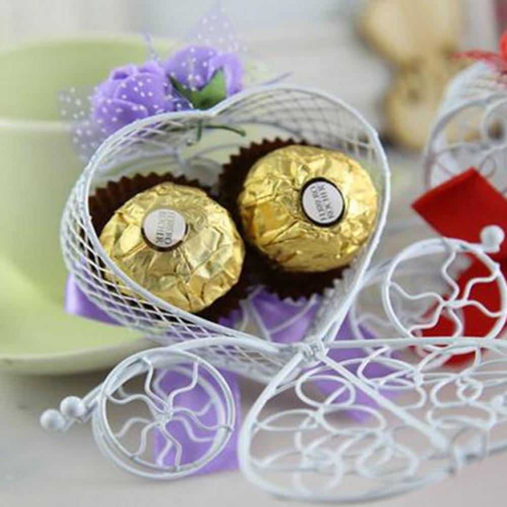 Candy Box Romantic Heart Carriage Gift Box Wedding Favor Lace Chocolate Box For Birthday Baby Shower Party Gift Pakcing Decor