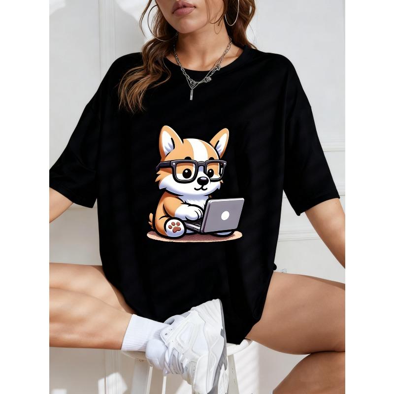 Niedliches weißes Oversize-T-Shirt mit Corgi-Hund-Print, Brille und Laptop – perfekt für Freizeit und Alltag