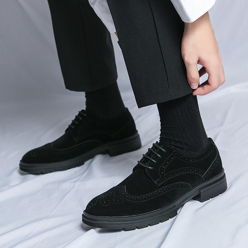 Large Size Abrasive Leather Brock Carved Business Dress Shoes for Men Round Head Lace-up Casual Shoes 2026 New