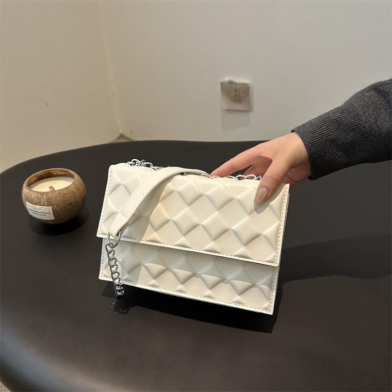 2025 Autumn New Macaron Chain Small Square Bag Niche Design Stylish and Simple Diamond Shoulder Messenger Bag