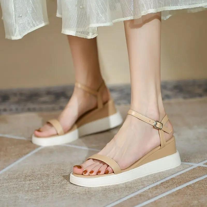 Fashion Outdoor Sabot Sandals for Women Casual New Breathable Fashion Luxury 2025 Original Vip Shoe Summer Comfortable Pvc Woman Shoes