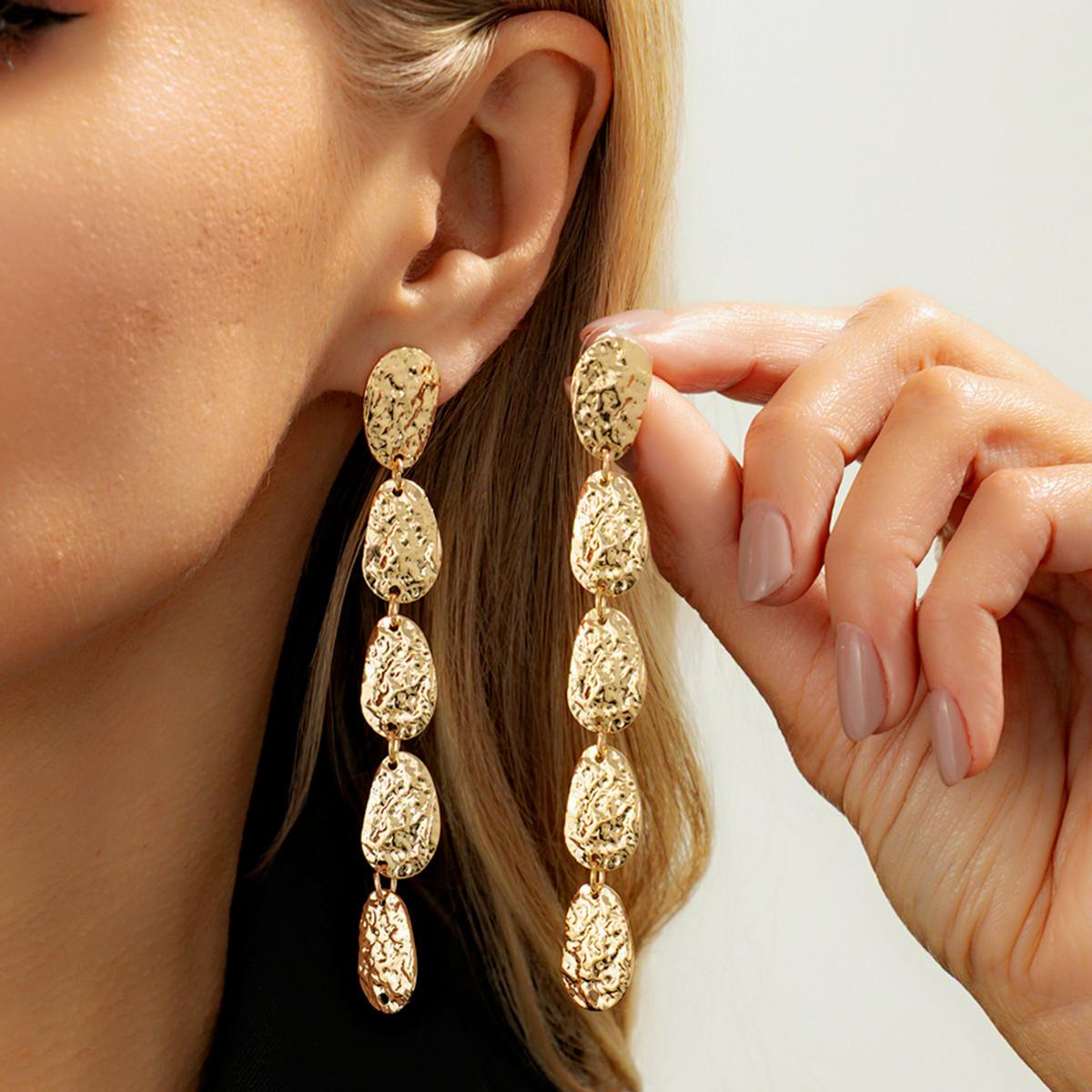 

Ingemark Punk Irregular Texture Ellipse Drop Earrings for Women Trendy Metal Pierced Long Dangle Earrings 2026 New Year Jewelry