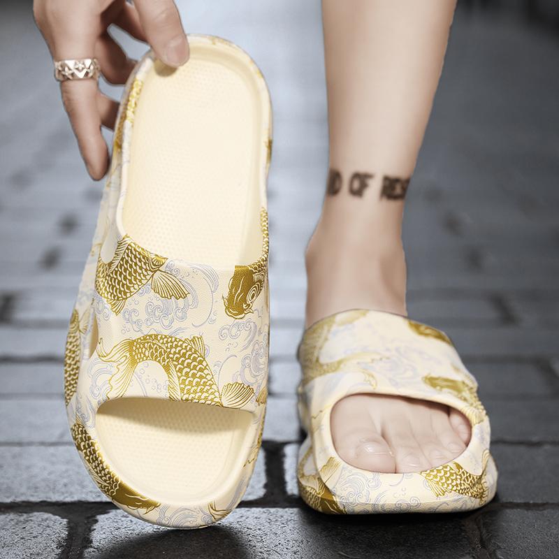 Men's Summer New Beach Sandals Designer Home Sandals Thick Soles Comfortable Casual Men's Shoes Men Slippers