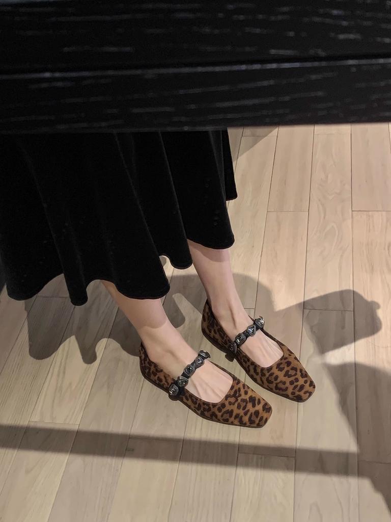 Sheepskin Version~ Textured Leather Square Head Thick Heel Soft Surface Small Leather Shoes High Heel Single Shoes Women's Shoes Autumn Models