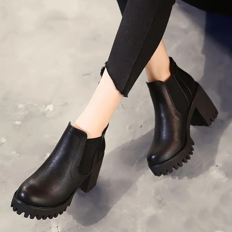 New In Women Boots Comfortable and Elegant Genuine Leather Hot Fur Shoes Woman Winter 2024 Chelsea Autumn Black Fashion Booties