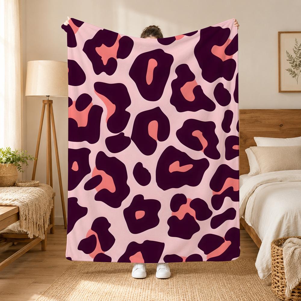 Leopard Print Animal Print Pattern Throw 240g flannel blanket, suitable for sofas, beds, offices, exquisite gift blankets
