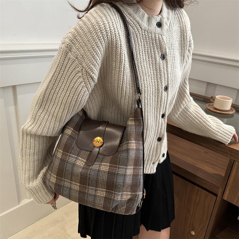 Fashionforward Tote Plaid Bag For Women In Coffee Blue And Yellow With Soft Structure