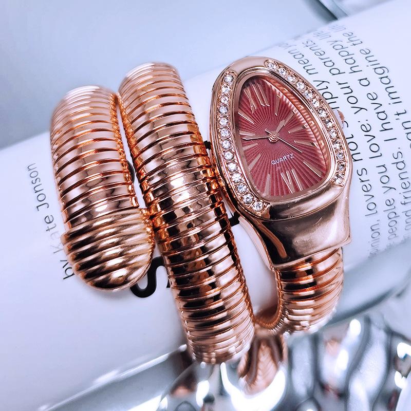 Snake Ladies Bracelet Watch Quartz Watch Personalized Bracelet Watch