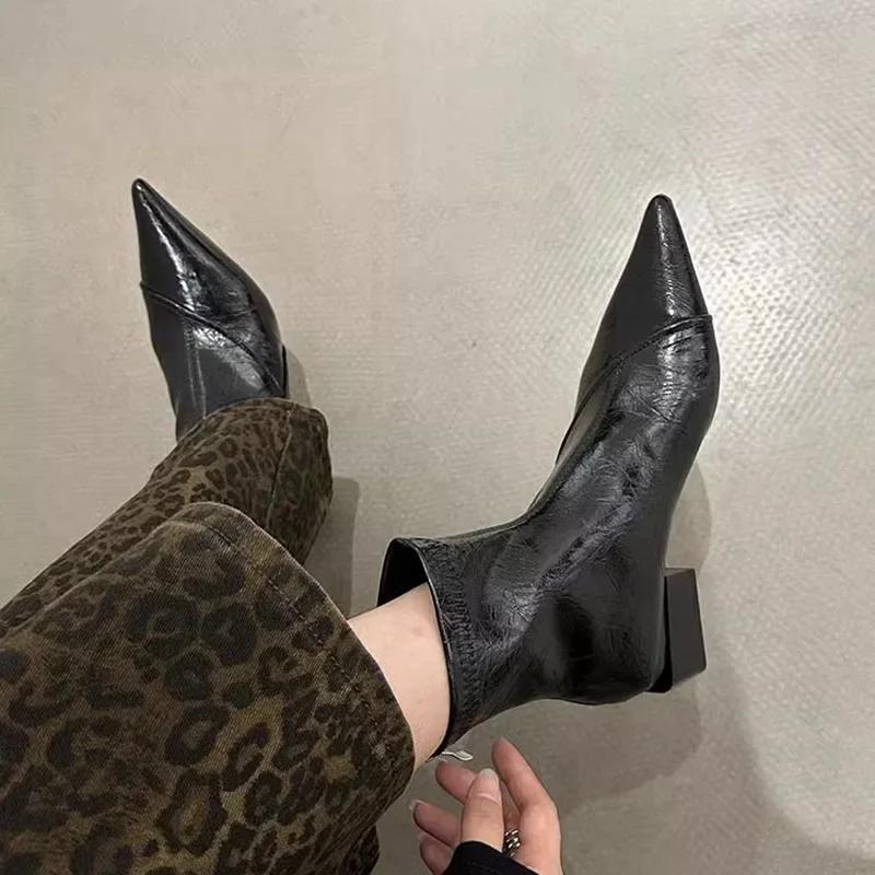 Fashionable Pointed Toe Short Boots Women's Chunky Heel Ankle Boots Autumn Winter New Style Leather Inner Microfiber Material