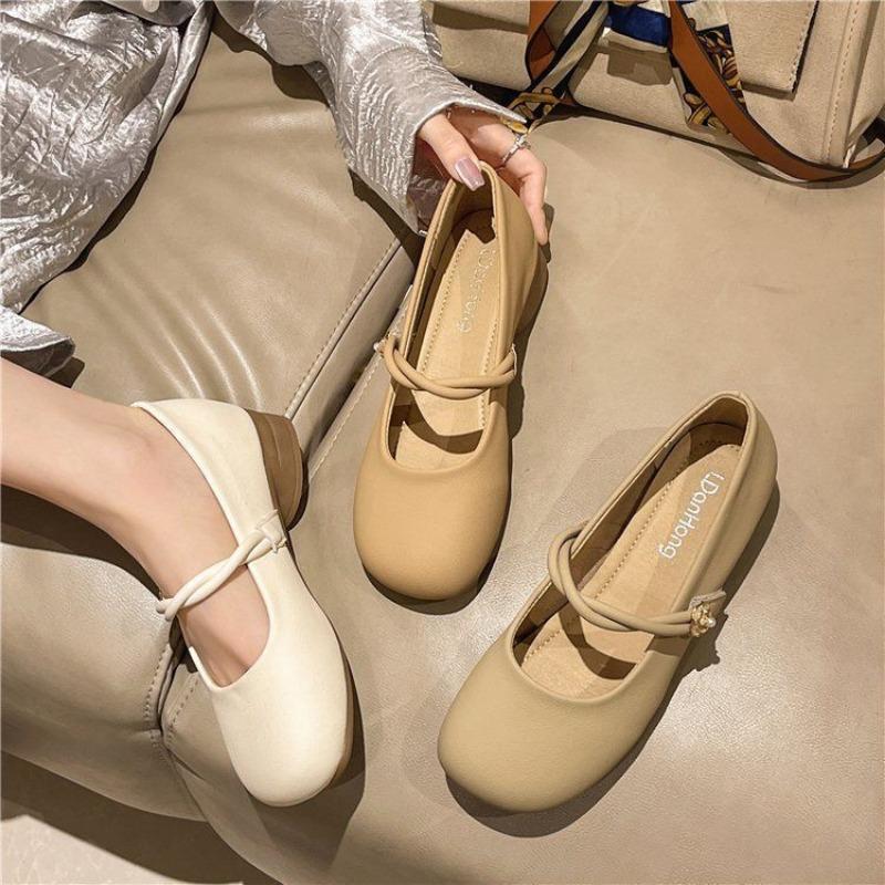With skirt single shoes women's spring and summer Chinese shallow mouth retro round head versatile Mary Jane shoes tide
