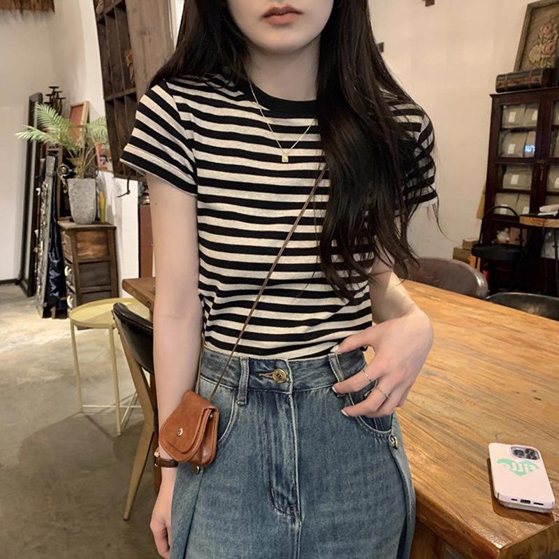 Korean front shoulder striped short-sleeved T-shirt for women's summer tight bottom with high-end retro t-shirt and thin top