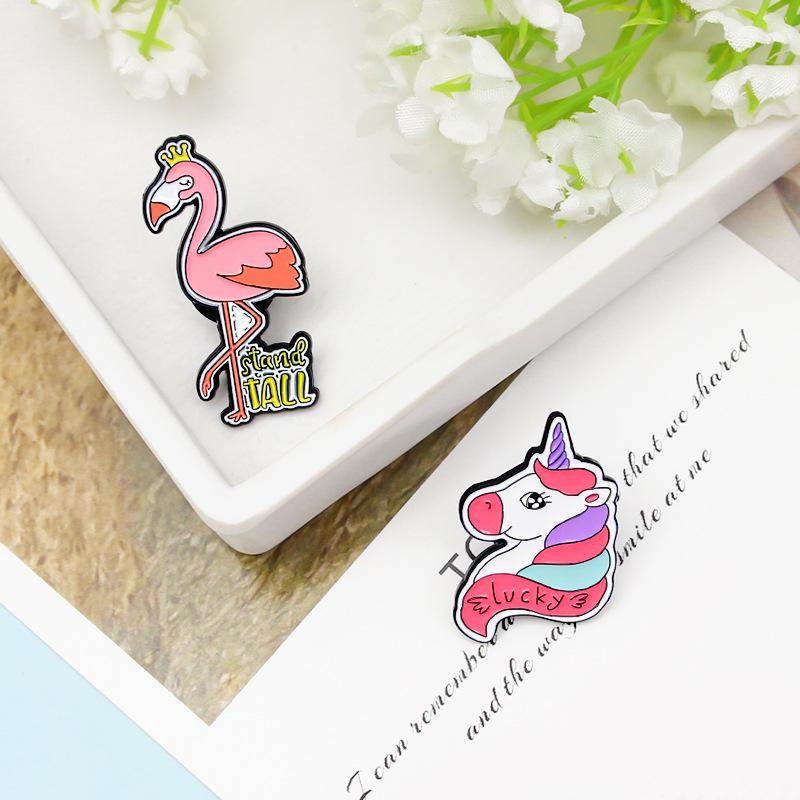 Elegant Alloy Brooch: Flamingo & Unicorn Best Friends – Trendy Animal Badge for Clothing