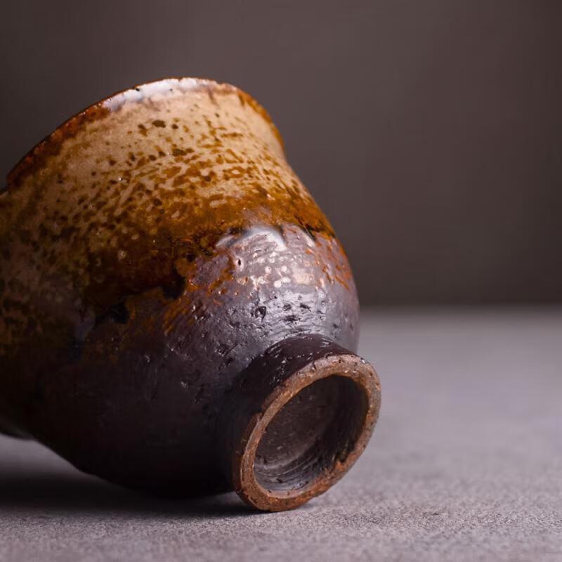Traditional Wood-Fired Coarse Pottery Gaiwan