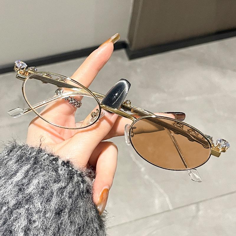 New Trendy Ladies Pochromic Myopia Glasses Luxury Diamond Oval Frame Near Sight Eyeglasses Finished Minus Sunglasses Diopter