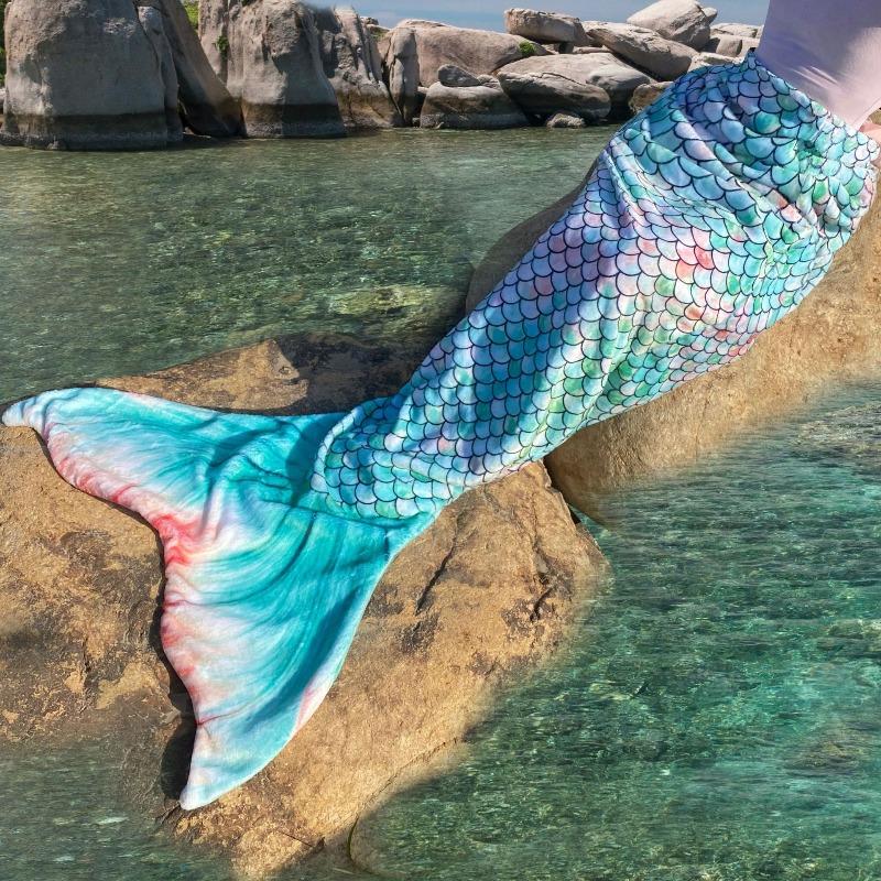 1pcs Mermaid flannel fish tail blanket, sofa nap blanket for summer air conditioning - soft and comfortable plush fabric