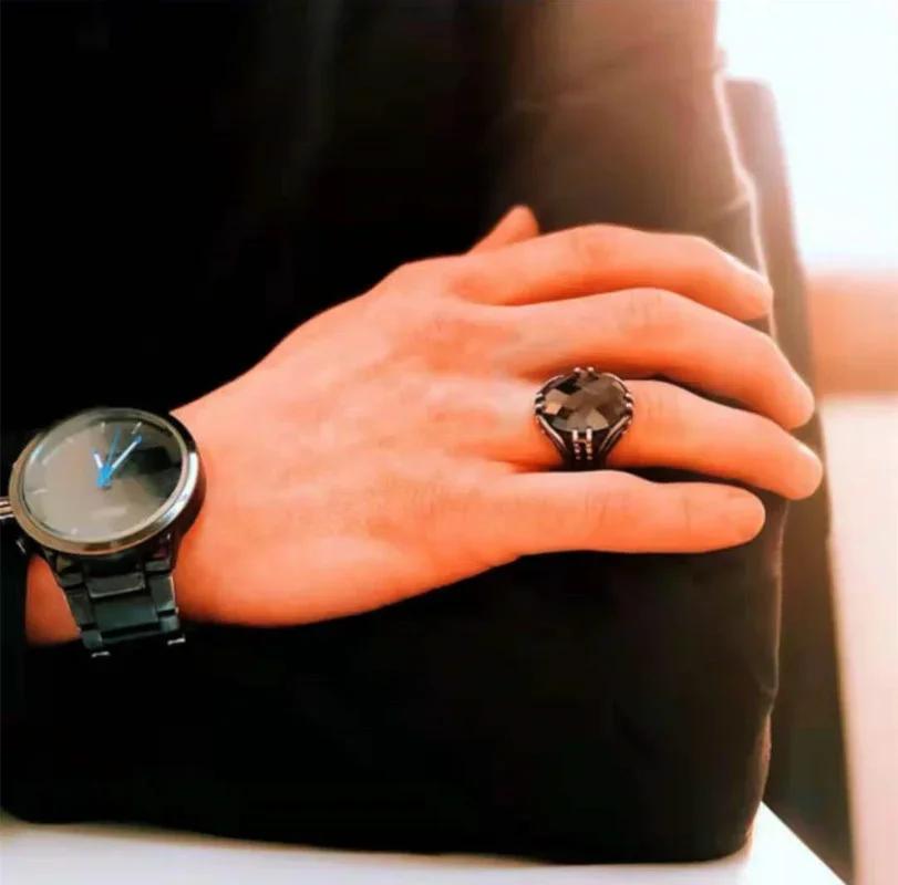 New Mifeiya Creative Black Crystal Rhinestone Zircon Rings for Men CopperColor Wedding Party Vintage Fashion Jewelry